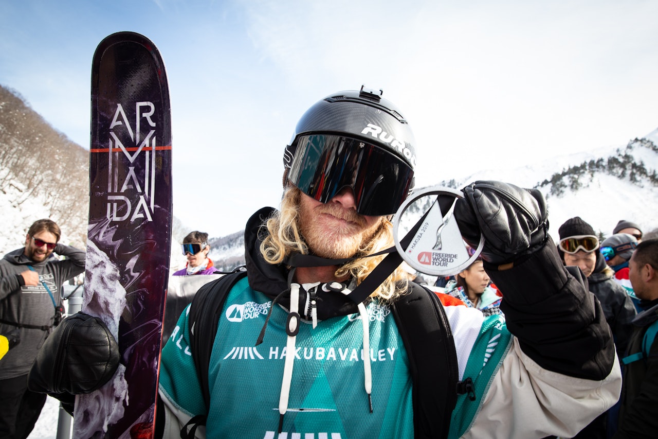 STERK START: Tanner Hall starter årets Freeride World Tour med andreplass i åpningsrennet i Hakuba. Foto: Hans Petter Hval