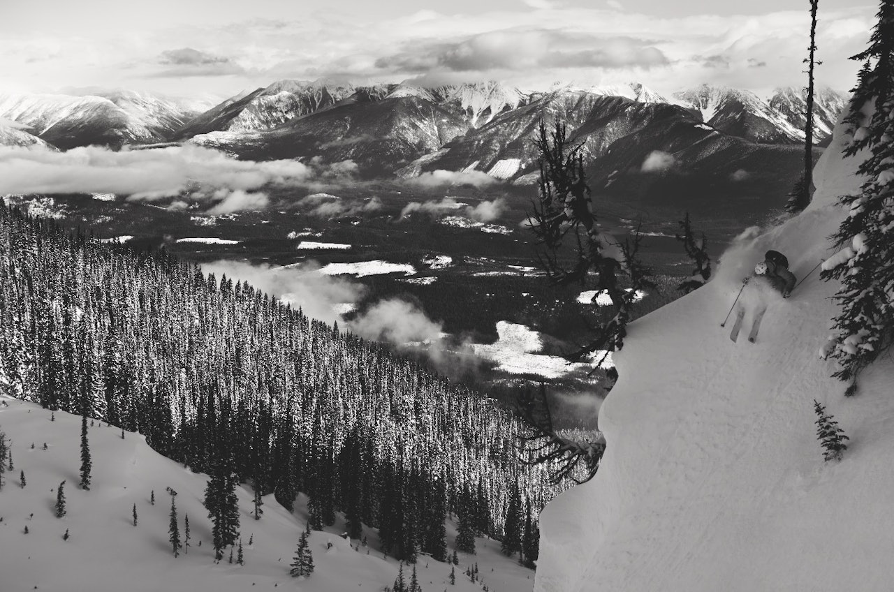 FØRST UT: Selkirk Wilderness Skiing had fraktet skikjørere til førstespor siden 1975.
