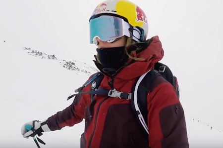 HIGH CAMP-DEBUTANT: Ikke mange highcampere har gogglesene inni hjelmen, men landets mest meritterte damejibber er et temmelig naturlig unntak. HIGH CAMP-DEBUTANT: Ikke mange highcampere har gogglesene inni hjelmen, men landets mest meritterte damejibber er et temmelig naturlig unntak.