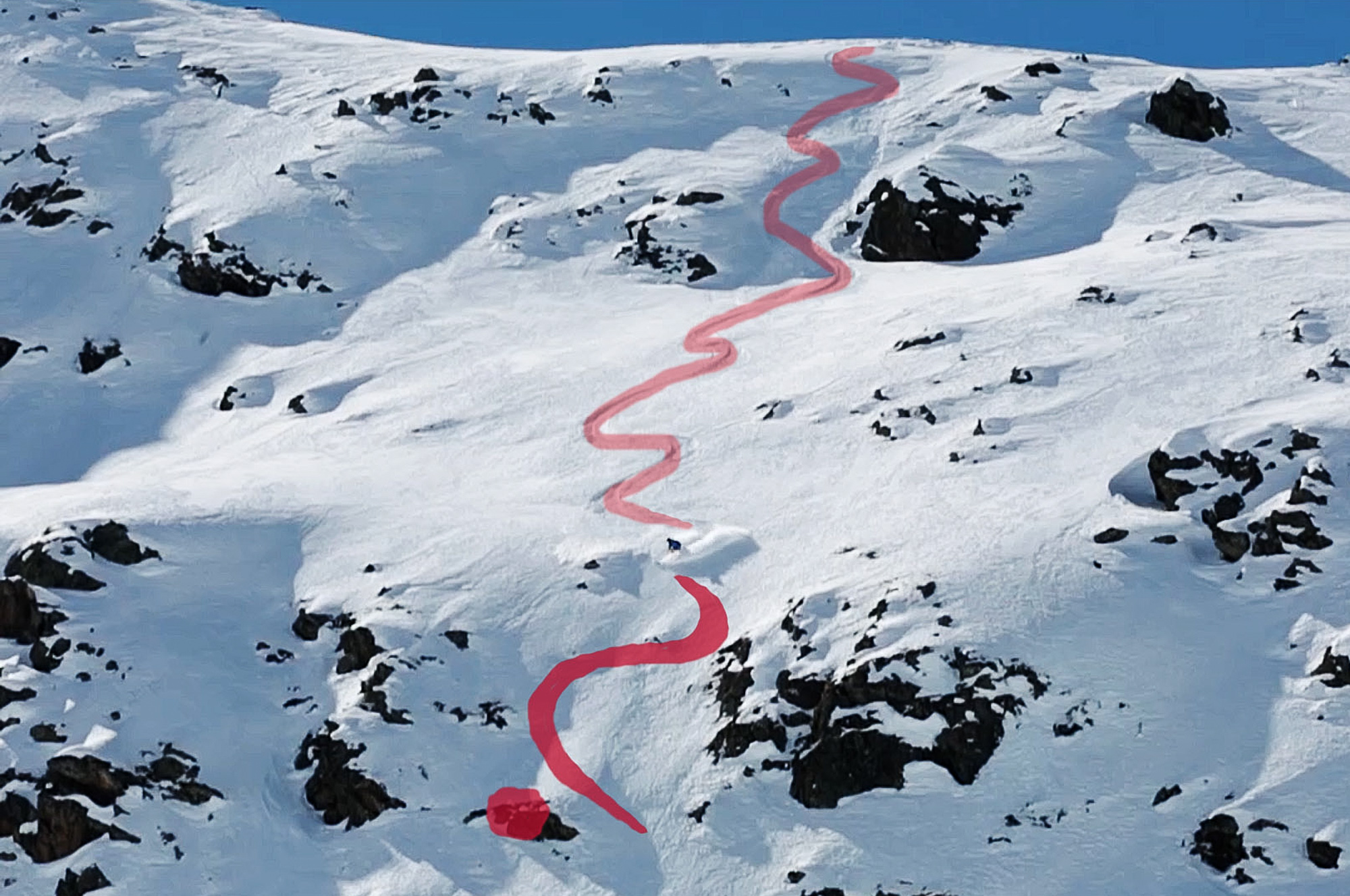 HVOR GÅR FERDEN? Det er ikke lett å finne brytningspunktet mellom god snø, sikker kjøring om maksimal underholdningsfaktor. Asbjørn Eggebø Næss har veldig mye å si om den saken. Bilde: Christian Nerdrum