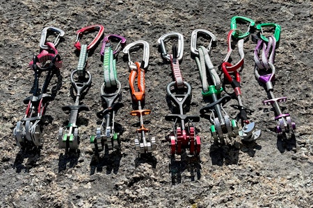 Kamkiler: Her et nydelig utvalg kamkiler til test. De aller fleste viktige merkene er med. Fra venstre; TotemCams, Black Diamond Camalot C4, Wild Country Friends, Metolius Master Cam, Black Diamond Camalot Ultralight, DMM DragonCams, Fixe Aliens Revolution og Wild Country Zero Friend. Foto: Dag Hagen Kamkiler: Her et nydelig utvalg kamkiler til test. De aller fleste viktige merkene er med. Fra venstre; TotemCams, Black Diamond Camalot C4, Wild Country Friends, Metolius Master Cam, Black Diamond Camalot Ultralight, DMM DragonCams, Fixe Aliens Revolution og Wild Country Zero Friend. Foto: Dag Hagen