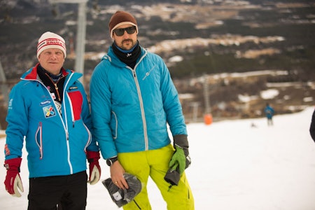 SKIENTUSIAST: Både jibbing, frikjøring og topptur står sterkt i det norske kongehuset. Her er Kronprins Haakon Magnus sammen med leder i Freestylekomiteen i Norges Skiforbund, Mikkel Berg. Foto: Tore Meirik SKIENTUSIAST: Både jibbing, frikjøring og topptur står sterkt i det norske kongehuset. Her er Kronprins Haakon Magnus sammen med leder i Freestylekomiteen i Norges Skiforbund, Mikkel Berg. Foto: Tore Meirik