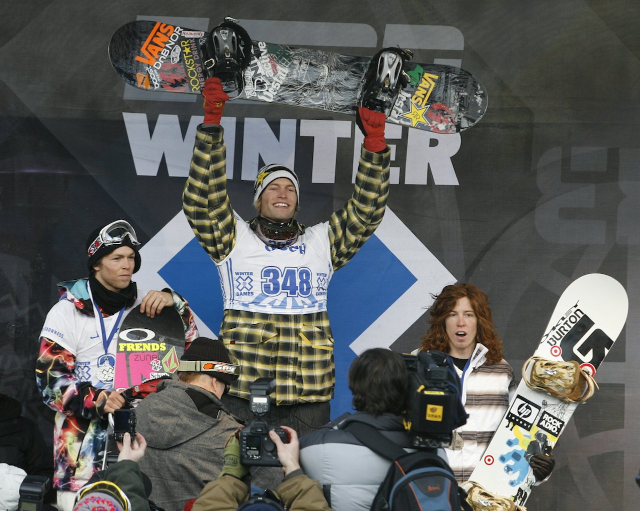 GULL: Andreas Ygre Wiig feirer gullet i 2008. Legg merke til en skuffet Shaun White til høyre. GULL: Andreas Ygre Wiig feirer gullet i 2008. Legg merke til en skuffet Shaun White til høyre.