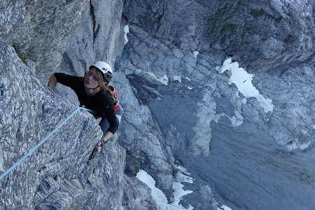 TROLLVEGGEN: Svensvik følger på Svenskeruta (22 taulengder, 7-). Foto Sindre Sæther Trollveggen Svenskeruta
