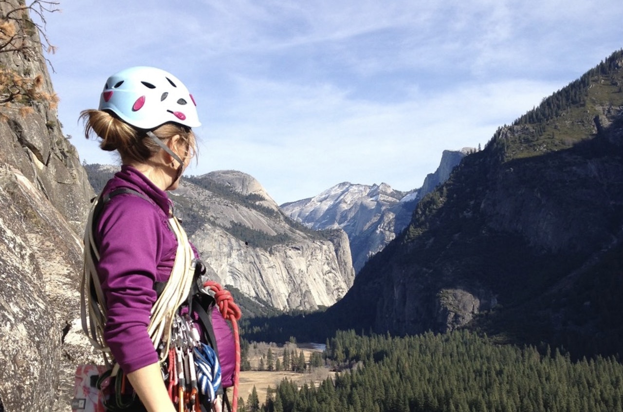 I veggen: Amerikanske Beth Rodden er en av verdens beste klatrere og fortsatte å klatre etter at hun ble gravid. Foto: Beth Rodden Collection