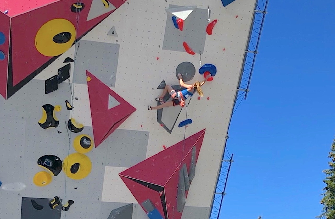 Verdenscup: Tina Hafsaas konkurrerer i Villiers. Foto: Kristoffer Klev tina hafsaas verdenscup klatring villiers