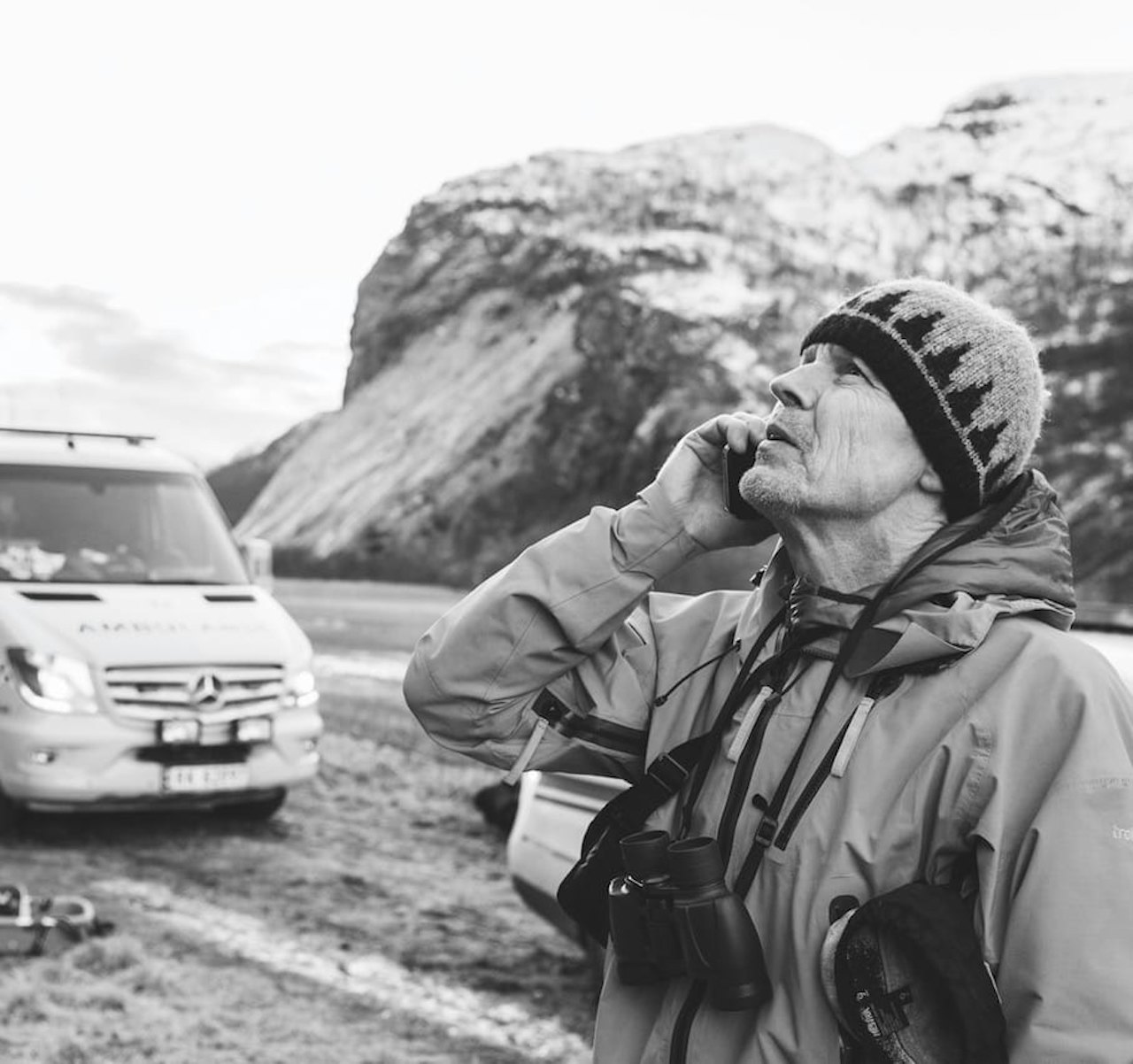 ALPINT ANSVAR: Så lenge tindesporten har eksistert, har klatrere hjulpet hverandre når uhell skjer. Tidligere leder av RAR, Ture Bjørgen, har skrevet bok om temaet. Foto: Jarle Aasland, Stavanger Aftenblad ALPINT ANSVAR: Så lenge tindesporten har eksistert, har klatrere hjulpet hverandre når uhell skjer. Tidligere leder av RAR, Ture Bjørgen, har skrevet bok om temaet. Foto: Jarle Aasland, Stavanger Aftenblad