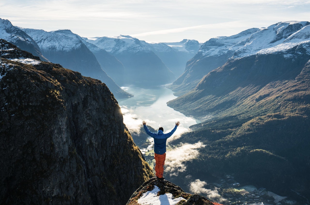 Utsikt fra Hoven, toppen der Skyliften tar deg opp. Foto: Bård Basberg Utsikt fra Hoven, toppen der Skyliften tar deg opp. Foto: Bård Basberg