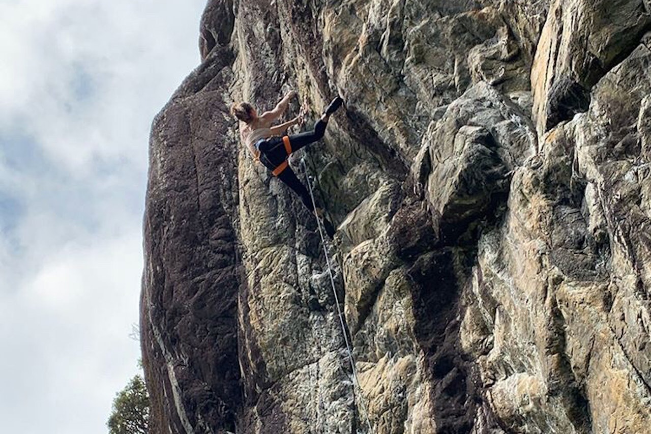 IMPONERENDE: Det er ikke ofte 17-åringer går grad 8b, men det gjorde Ingrid Kindlihagen i helgen. Foto: Privat Ingrid Kindlihagen