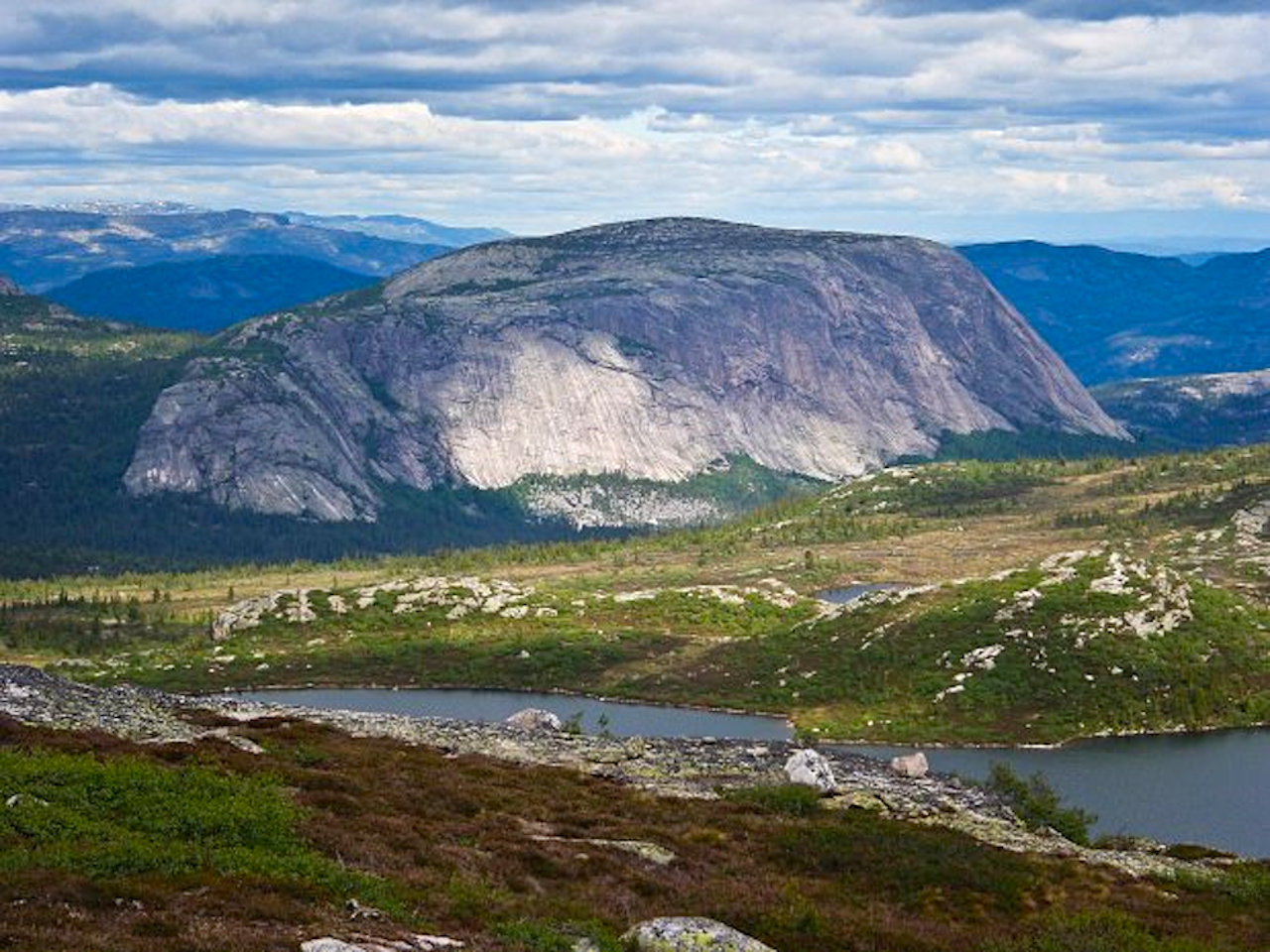 Hægefjell i Nissedal. Hægefjell i Nissedal.