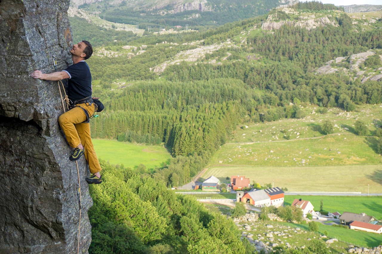 OMKOM: Sindre Bø (49) døde i en kiteulykke i Sirdal Skjærtorsdag. Foto: Privat sindre bø klatring