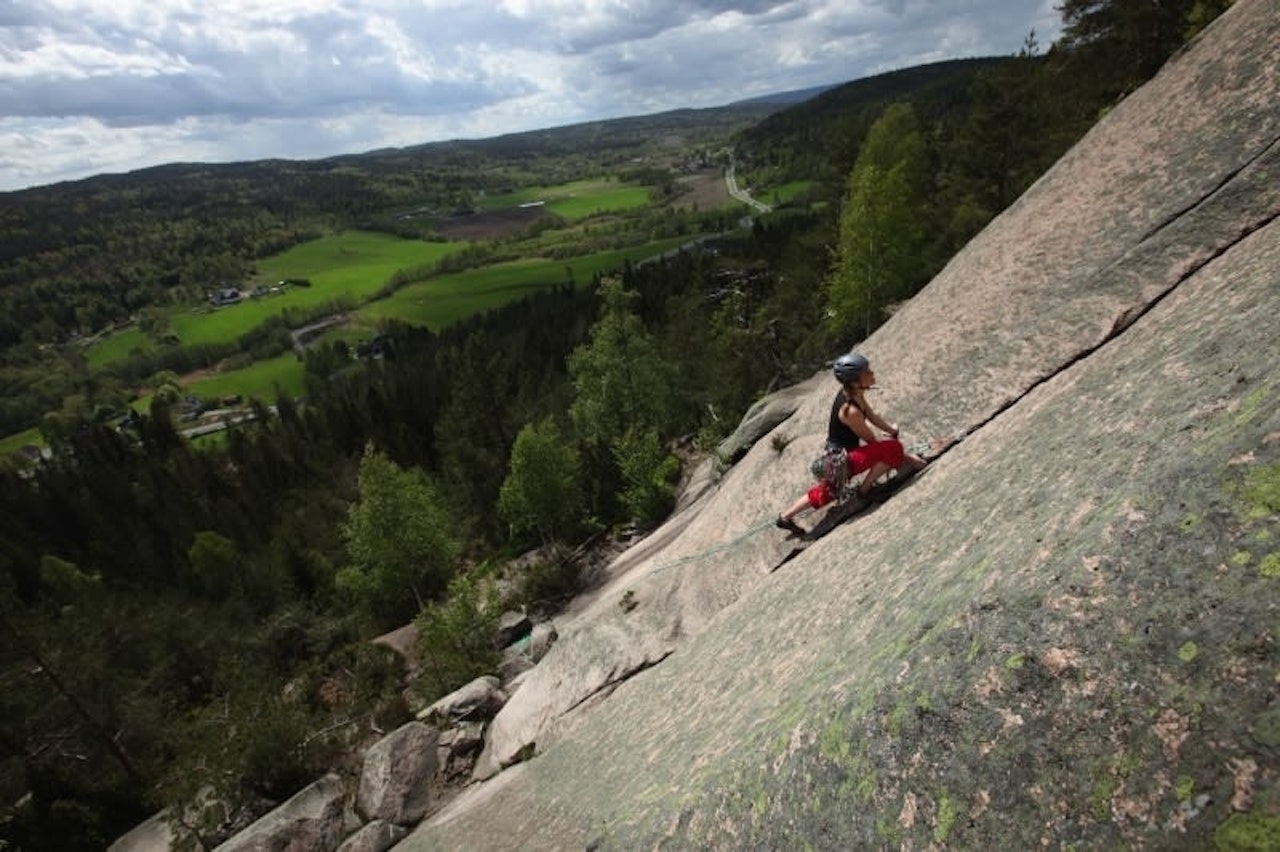 Klatrer reddet ut på Vardåsen | FRIFLYT.NO