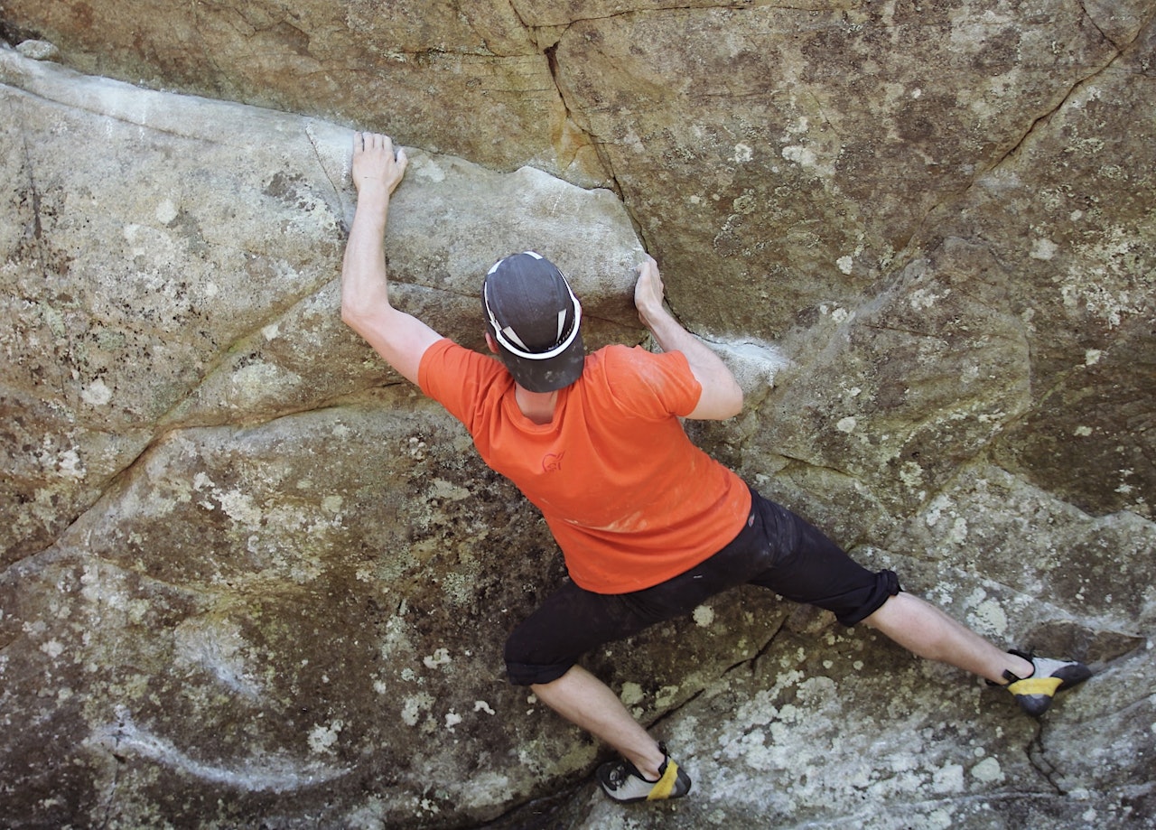 Fra det nye buldrefeltet på Oppenåsen ved Hønefoss. Foto: Mikkjel Gunnar Thon Fra det nye buldrefeltet på Oppenåsen ved Hønefoss. Foto: Mikkjel Gunnar Thon