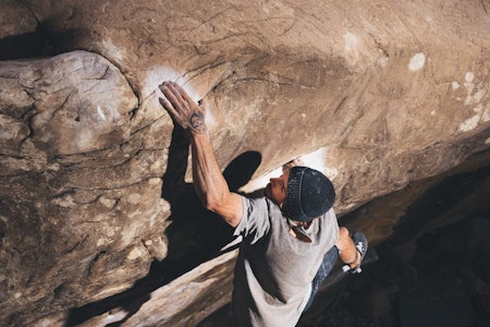 9A? Det siste bulderet som er gått nå som er foreslått grad 9A er Return of the Sleepwalker der Daniel Woods har førstebestigningen. Foto: Bobby Sorich 9A buldring Daniel Woods