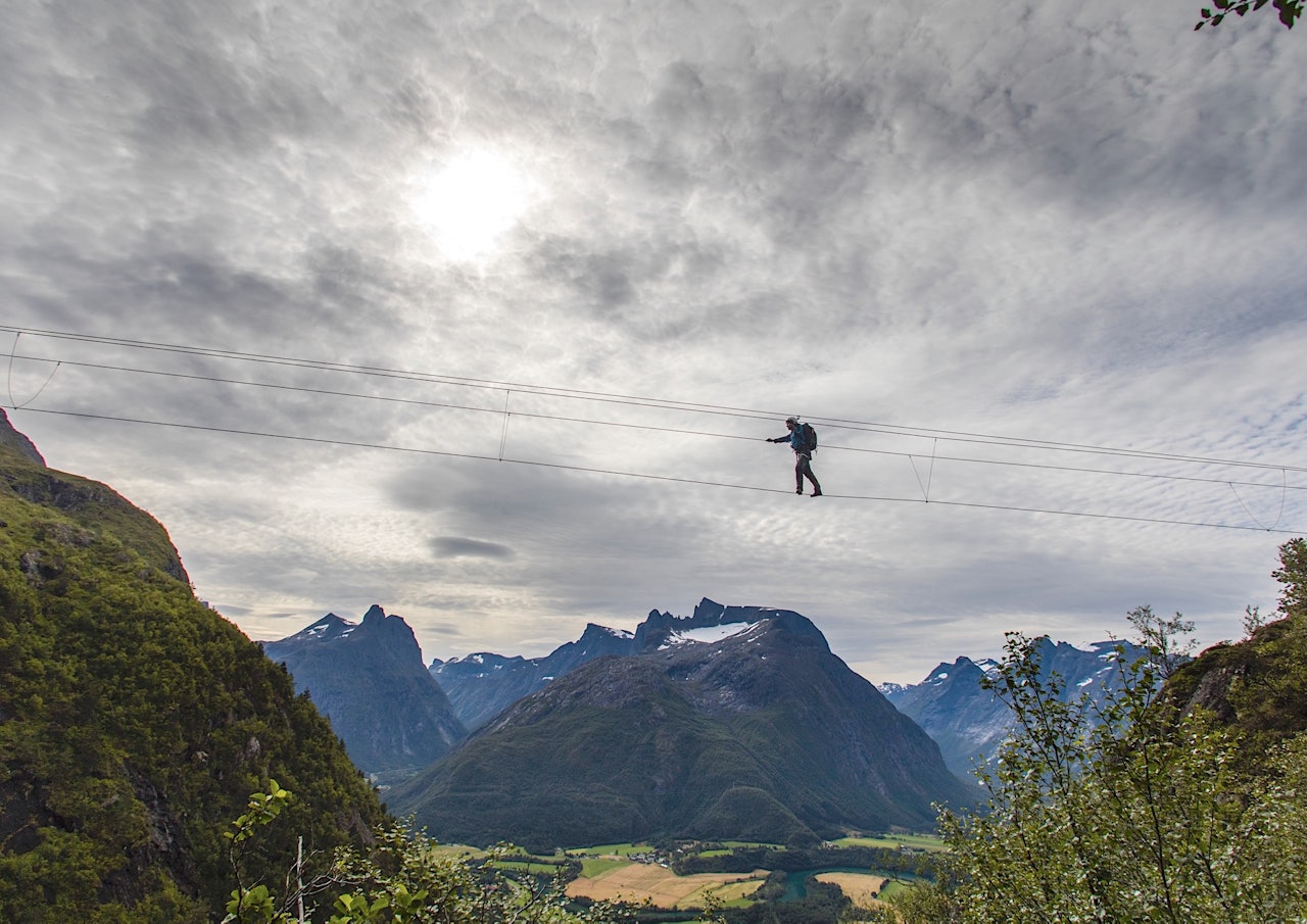 Romsdalsstigen via ferrata. Foto: Matti Bernitz Romsdalsstigen via ferrata. Foto: Matti Bernitz