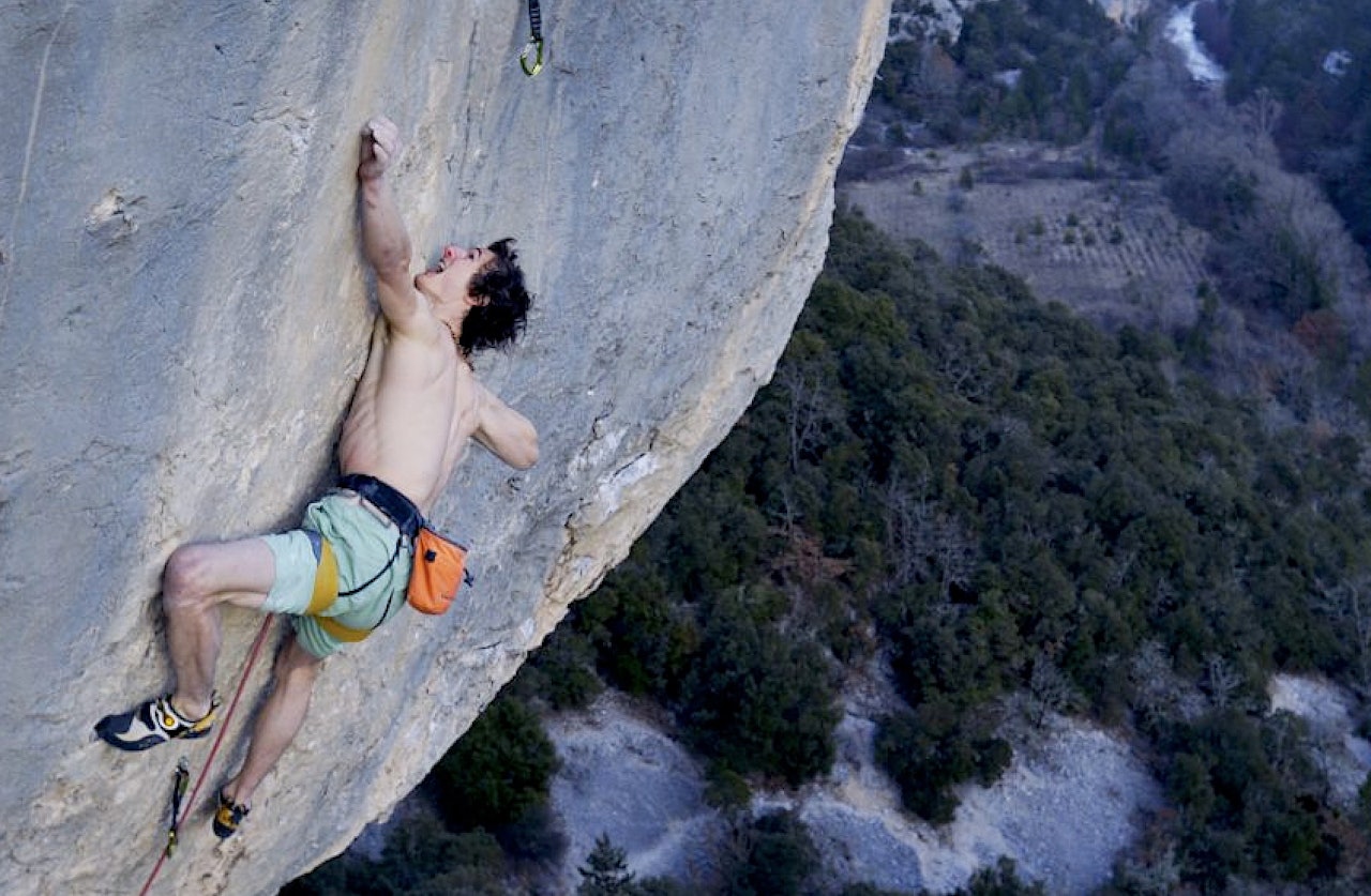 Adam Ondra flasher Supercrackinette (9a+). Foto: Bernardo Gimenez. Adam Ondra flasher Supercrackinette (9a+). Foto: Bernardo Gimenez.