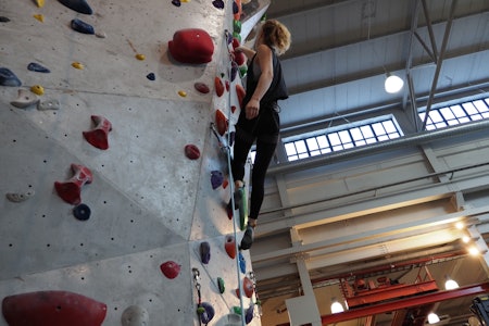 NÅ BLIR KLATRESENTRENE I OSLO HELT STENGT: En økende smittetrend gjør at byrådet i Oslo nå ser ingen annen vei enn å forby innendørs fritidsaktivitet for barn og unge også. Foto: Lisa Kvålshaugen Bjærum NÅ BLIR KLATRESENTRENE I OSLO HELT STENGT: En økende smittetrend gjør at byrådet i Oslo nå ser ingen annen vei enn å forby innendørs fritidsaktivitet for barn og unge også. Foto: Lisa Kvålshaugen Bjærum