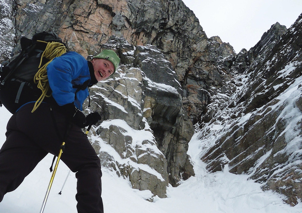 Rune Kvalsnes under Diamantveggen på Centraltinden. Innsteget på ruta oppe til høyre. Foto Joakim G. Eide Rune Kvalsnes under Diamantveggen på Centraltinden. Innsteget på ruta oppe til høyre. Foto Joakim G. Eide
