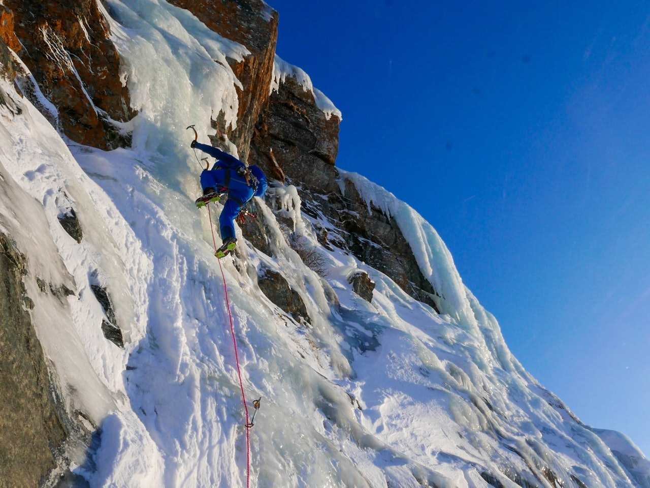 KONGSVOLLFOSSEN: Dag The Dog i Røddiederet. Foto: Kjetil Grimsæth KONGSVOLLFOSSEN: Dag The Dog i Røddiederet. Foto: Kjetil Grimsæth