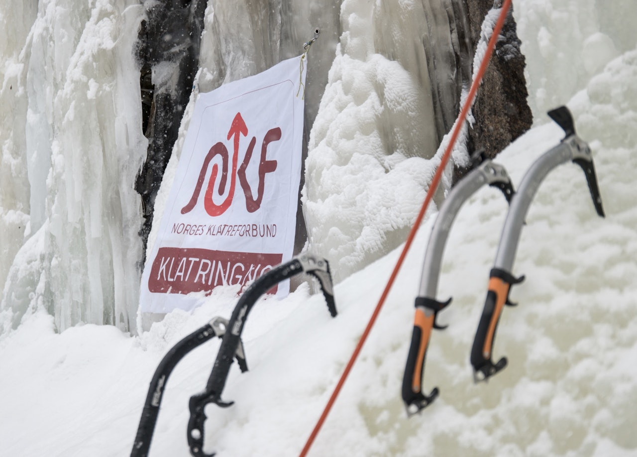 Isklatrejenter arrangerer samling i januar.  Isklatrejenter arrangerer samling i januar.