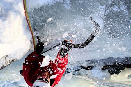 Nikolay Tjøstheim og Jacob Jutrem har vært i Hemsedal og klatra is i helgen. Foto: Jacob Jutrem