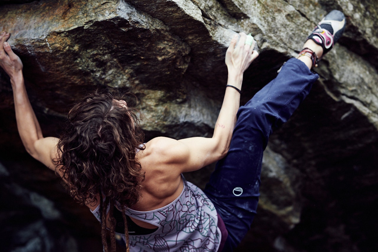 TRENING FOR KLATRING: De neste ukene avslører vi sammen med klatretrener og forsker Gudmund Grønhaug hvordan du bør jobbe for på bli en sterkere klatrer. Arkivfoto: Wild Country klatring trening