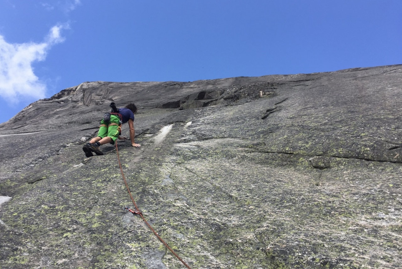 Henning Wang leder på Dragons Tail på Hægefjell. Foto: Dag Hagen Henning Wang leder på Dragons Tail på Hægefjell. Foto: Dag Hagen