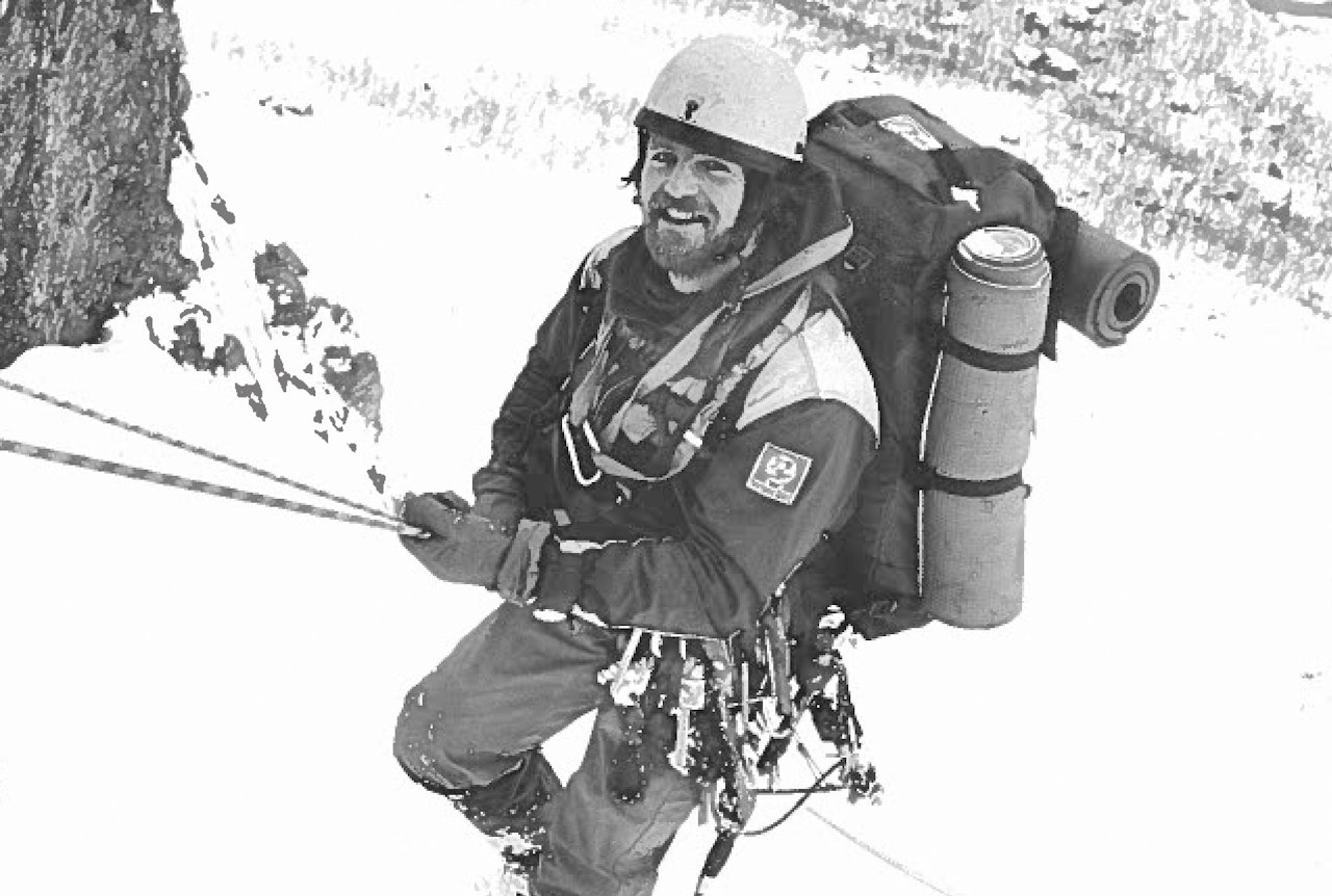 Stein P. Aasheim på tur opp Trollryggen en vinterdag.