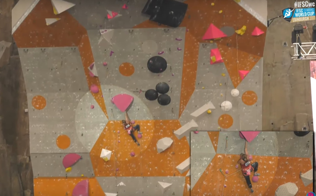 Tina Johnsen Hafsaas like før hun fall. Skjermdump fra live streaming.  Tina Johnsen Hafsaas like før hun fall. Skjermdump fra live streaming.