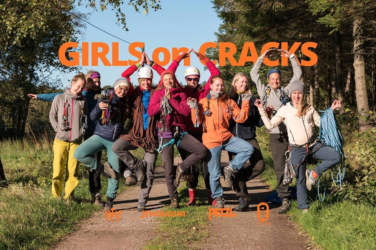 Jenter på riss, for femte gang. Jenter på riss, for femte gang.