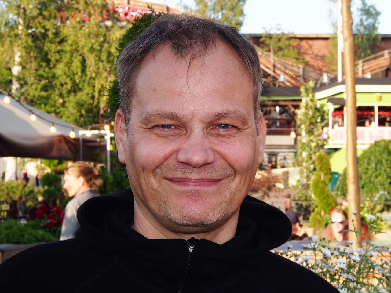 Klatrelegende: Henrik Suihkonen, Finlands beste klatrer gjennom mange år og grunnleggeren av Kiipeily Areena. Nå er han daglig leder for Los Capitanos OY. FOTO: IVER GJELSTENLI Klatrelegende: Henrik Suihkonen, Finlands beste klatrer gjennom mange år og grunnleggeren av Kiipeily Areena. Nå er han daglig leder for Los Capitanos OY. FOTO: IVER GJELSTENLI