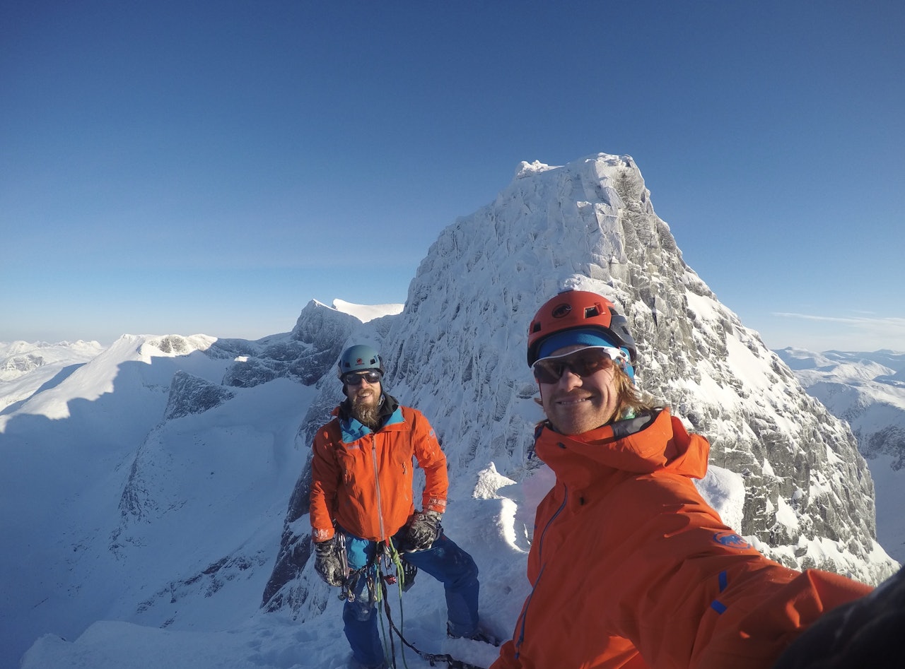 To glade vinterklatrere; Kristian Vindvik og Signar Nilsen. Foto: Signar Nilsen To glade vinterklatrere; Kristian Vindvik og Signar Nilsen. Foto: Signar Nilsen
