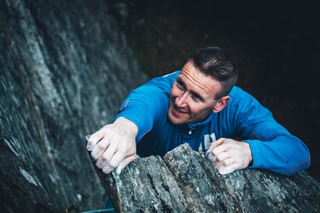 DRAMATISK: – Jeg skulle ikke overlevd, men det gjorde jeg. Det er noe jeg aldri kommer til å forstå, sier Dagfinn Engemoen. Foto: Morten Risberg klatring ulykke Dagfinn Engemoen