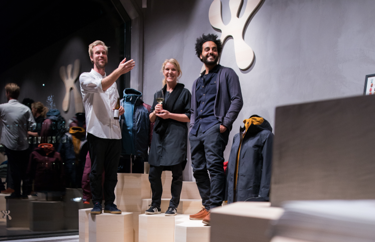 Åpning av Houdini Hub. Fra venstre: Josef Nyström, Eva Karlsson (Ceo i Houdini Sportswear), og Peter Gigris, senior designer hos Snøhetta. Åpning av Houdini Hub. Fra venstre: Josef Nyström, Eva Karlsson (Ceo i Houdini Sportswear), og Peter Gigris, senior designer hos Snøhetta.