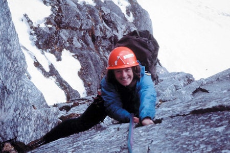 ALLTID BLID PÅ TUR: Berit Skjevling og Anne Grete Nebell klatret Rimmonruta som første rene kvinnelag i mai 1988. Foto: Anne Grete Nebell