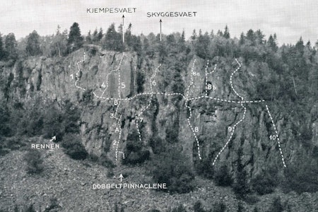 Rutetegning:  Østveggen. Fra Norsk Fjellsport 1948. Foto: Jan WIkborg