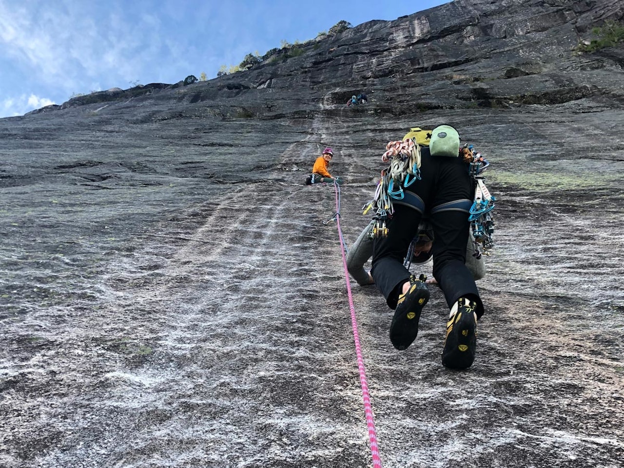 VEKKER ENGASJEMENT: Artiklene om via ferrata-planene på Andersnatten dominerer totalt listen over de mest leste sakene på norsk-klatring.no i oktober. Arkivfoto: Thomas Horgen Via ferrata andersnatten klatring