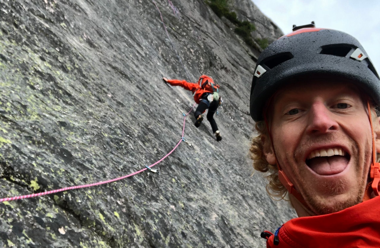 MANER TIL DIALOG: Thomas Horgen håper på mer og bedre dialog mellom partene som er for og mot via ferrata på Andersnatten. Her er Horgen på Andersnattens første fullbolta rute; Andersnatten 2000. Foto: Thomas Horgen Andersnatten via ferrata