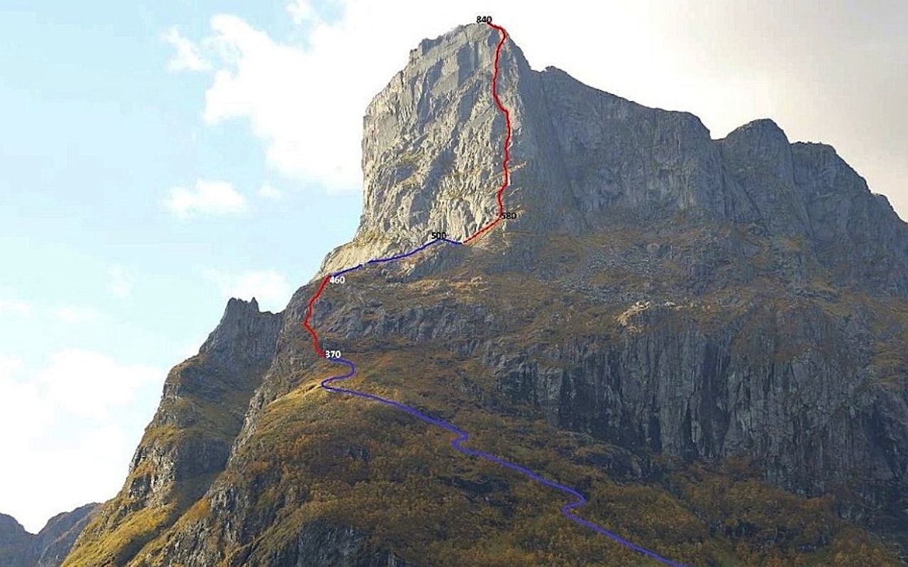 Hornelen (860 moh) er Norges høyeste sjøklippe. Foto: Visit FjordKysten AS