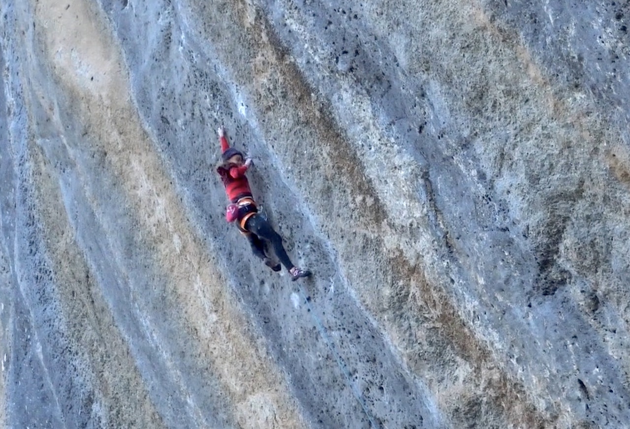 Margo Hayes går Biographie/Realization (5.15/9a+). Foto: Joe Hedge Margo Hayes går Biographie/Realization (5.15/9a+). Foto: Joe Hedge