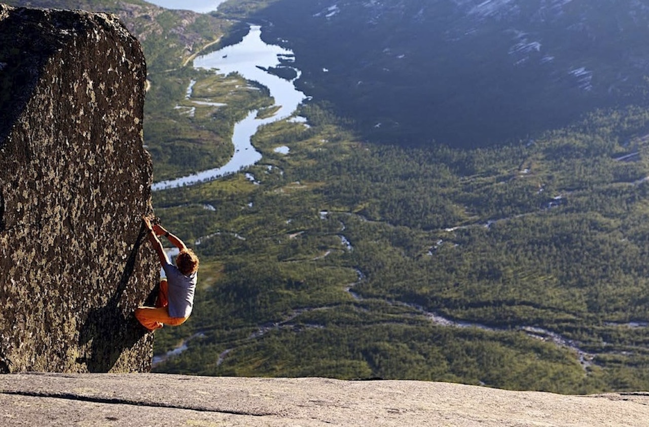 Buldring i Gjerdalen. 