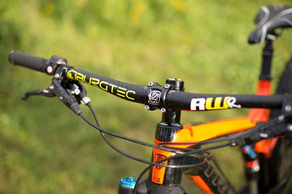 Burgtec Ride Wider styre på 780 mm. Foto: Kristoffer Kippernes