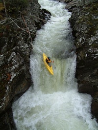 Benjamin Hjort i Langedalselva i 2003. Foto: Tore Meirik Benjamin Hjort i Langedalselva i 2003. Foto: Tore Meirik