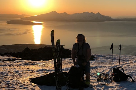 Benjamin i Lyngen på vårtur med familien. Benjamin i Lyngen på vårtur med familien.