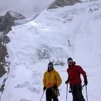 BREFALL: Jørgen aamot og Fredrik Ericsson etter nedkjøringen fra Gasherbrum 2.