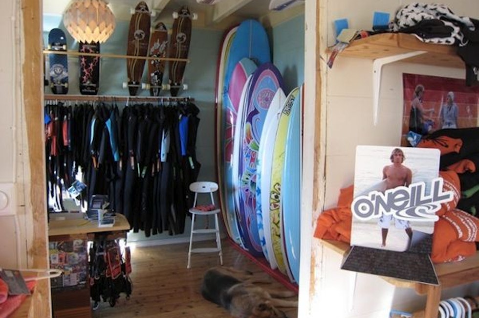 100% større surfbutikk på Strandro.