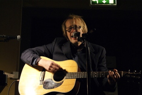 Skapte stemning. Lars Lillo-Stenberg satte fart på festen. Foto: Silje Kampesæter Skapte stemning. Lars Lillo-Stenberg satte fart på festen. Foto: Silje Kampesæter