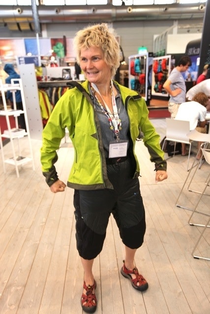 Eva Askulv viser siste skudd på plagglisten. Foto: Dag Hagen Eva Askulv viser siste skudd på plagglisten. Foto: Dag Hagen