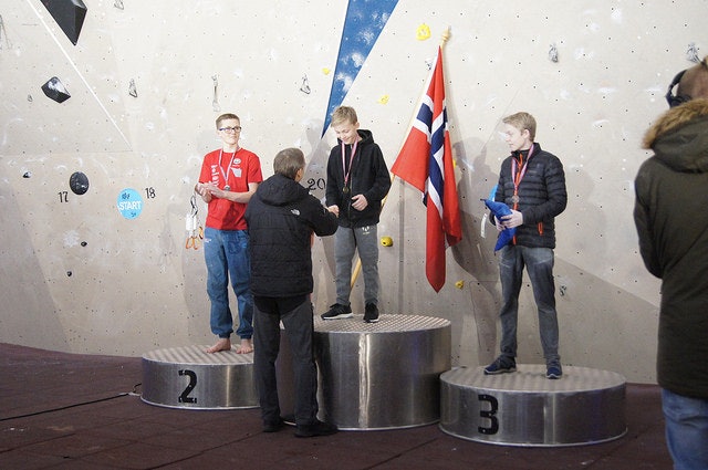 24342435928_563515557a_z 24342435928_563515557a_z