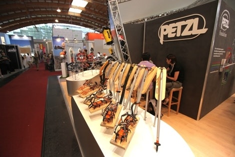Petzl er et av verden største produsenter av klatreutstyr. Foto: Dag Hagen